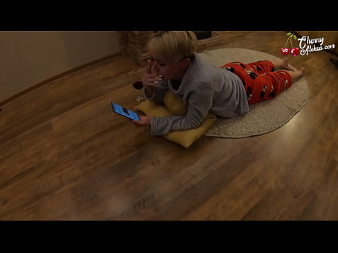 ❤️ Mcheshi Mwenye Kichaa Anayenyonya Diki Kubwa Akimnyonya na Kumdunda Juu yake - Ngono ya Mkundu Pono vk ❌❤